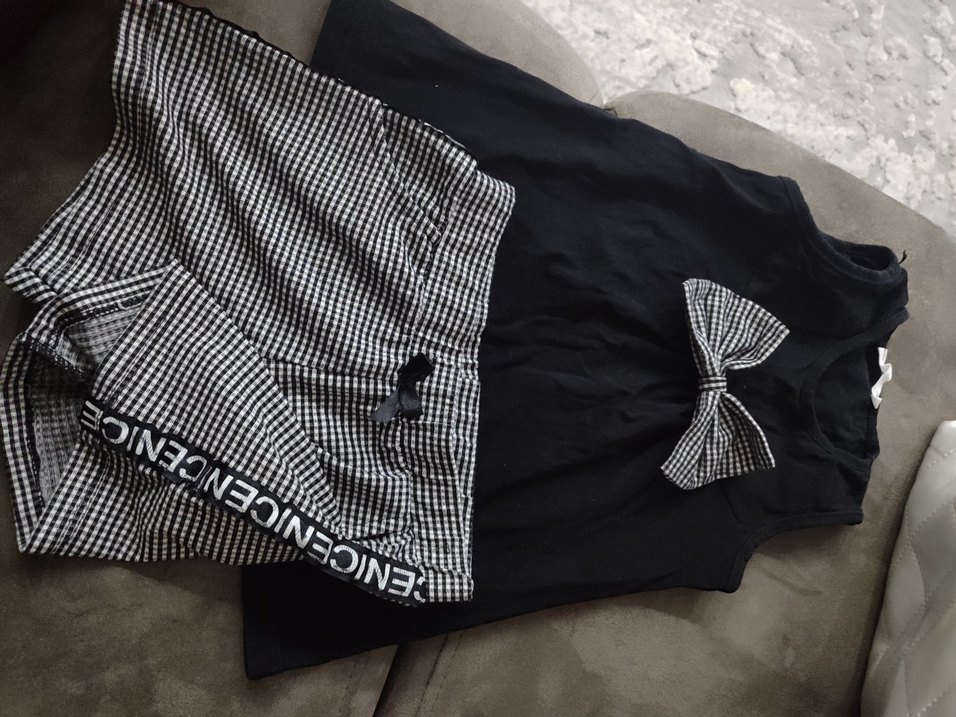 Fiyonklu Siyah Mini Hamile Şortu - Görsel 2