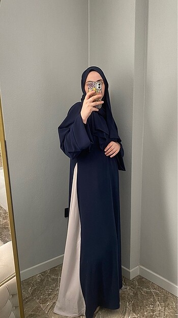 Leyla abaya