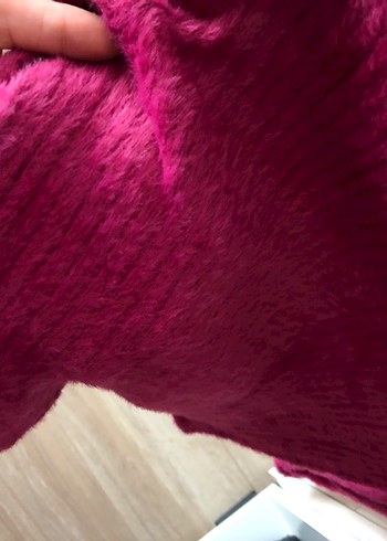 Pembe yumusak kol detayli tirko kazak - Görsel 4