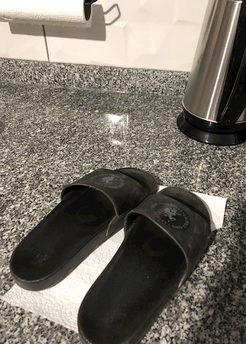 Siyah Tokalı Erkek Terlik - Görsel 2