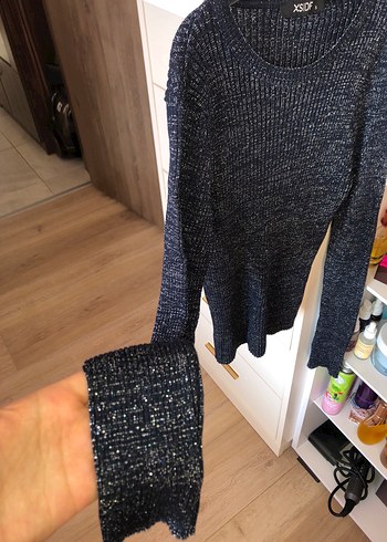 Lacivert isiltili uzun kollu kazak - Görsel 3