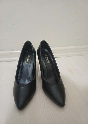 Siyah Yılan Desenli Kadın Topuklu Ayakkabı - Görsel 3