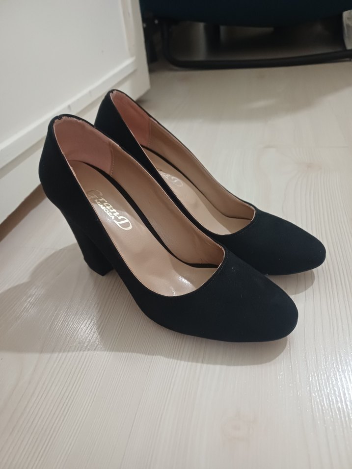 Siyah Modern Klasik Kadın Topuklu Ayakkabı - Görsel 2