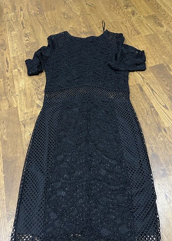 Dantel Detaylı Siyah Midi Elbise - Görsel 4