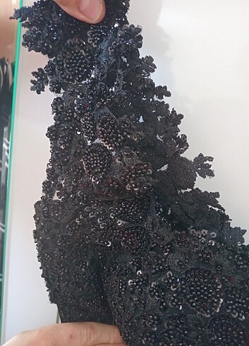 ÖZEL İŞLEMELİ TRANSPARAN BÜSTIYER VE SAÇ AKSESUARI - Görsel 7