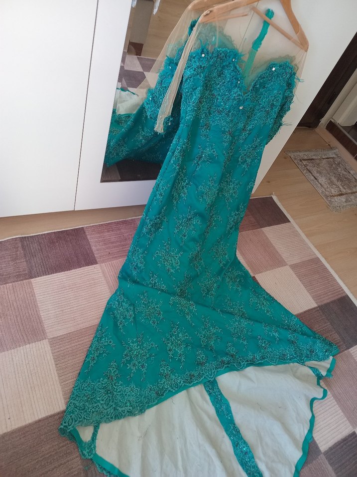 Turkuaz İşlemeli Payetli Uzun Abiye Elbise - Görsel 3