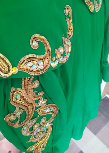 YEŞİL ŞIFON BOŞNAK SALVARI TAKIMI 
ŞALVARI BELDEN TOPLAMALI. - Görsel 2