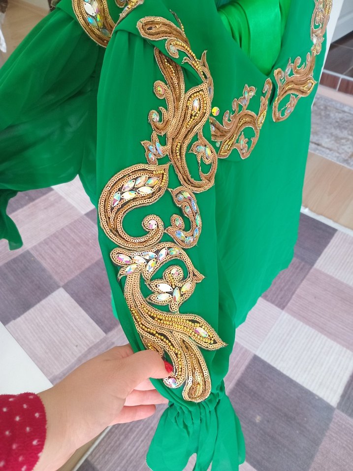 YEŞİL ŞIFON BOŞNAK SALVARI TAKIMI 
ŞALVARI BELDEN TOPLAMALI. - Görsel 3