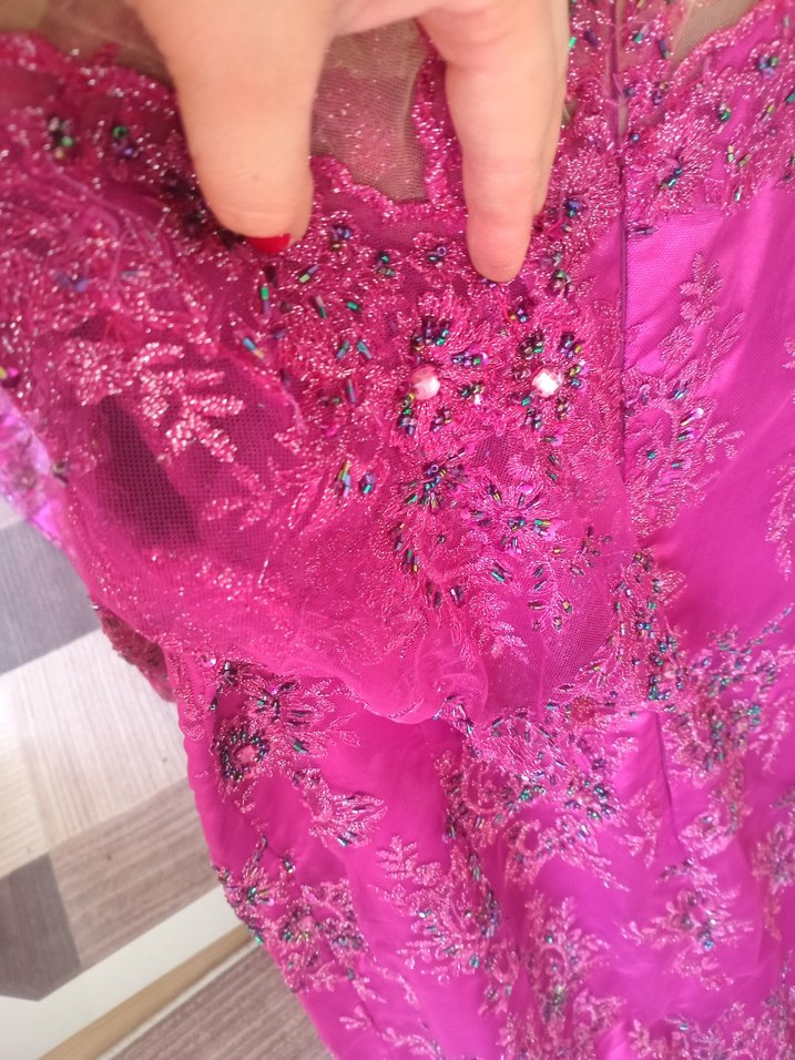 Pembe İşlemeli Uzun Abiye Elbise - Görsel 3