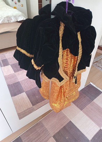 Altın İşlemeli UstKadife Altı Gold Rengi Payet Şalvar Takimi - Görsel 3