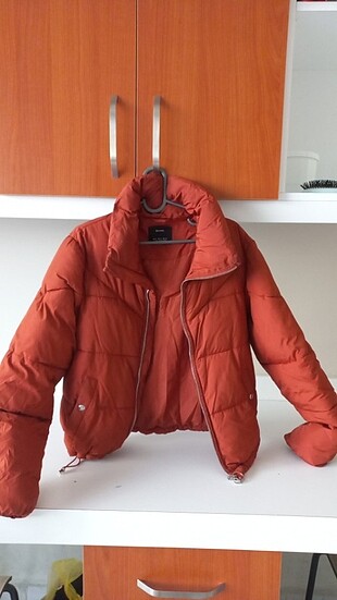 Bershka dik yaka mont