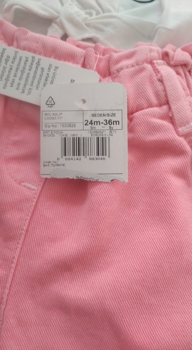 Bebek Kız Renkli Baskılı Tişört ve Fırfırlı Şort - Görsel 2