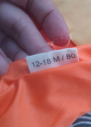 Kapüşonlu Turuncu Fermuarlı Erkek Çocuk Yağmurluk - Görsel 3