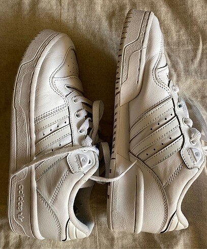 38,5 Beden adidas rivalry sneakers spor ayakkabı