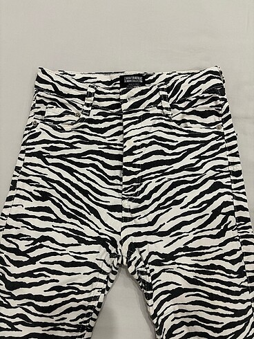 s Beden çeşitli Renk Zara zebra denim pantalon????