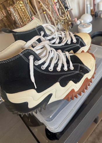 Converse 37