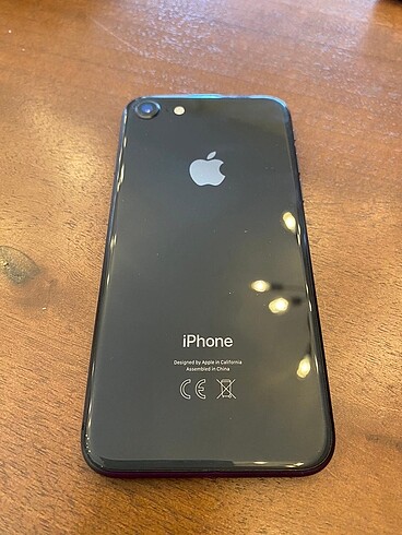 İPHONE 8 64 GB TEMİZ ÇİZİKSİZ FATURALI 