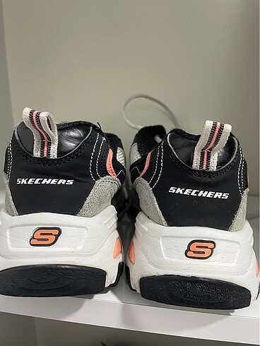 38 Beden Skechers