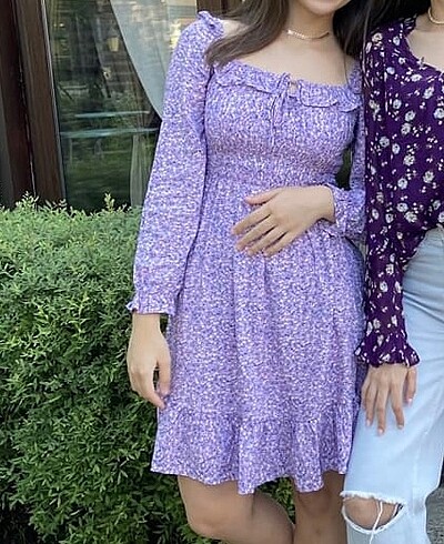Çiçekli elbise