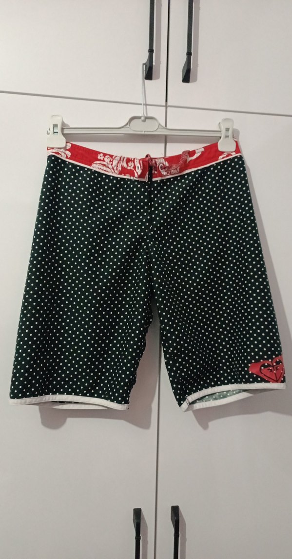 Desenli Kemerli Mini Şort - Görsel 2