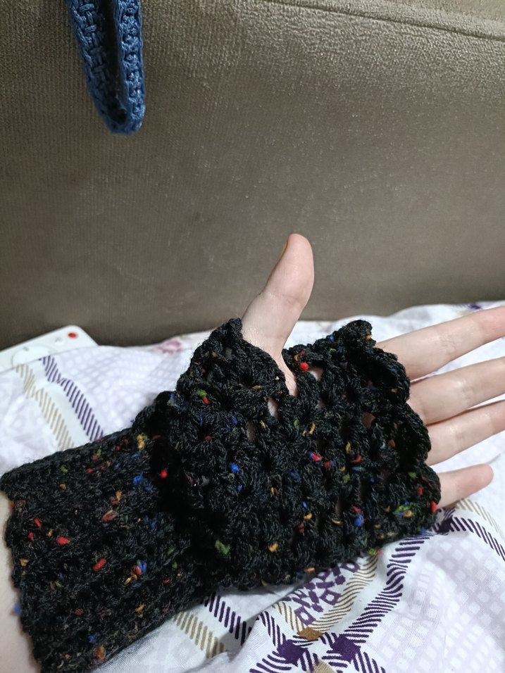 Çok Renkli Örgü Bere, Boyunluk ve Eldiven Seti - Görsel 3