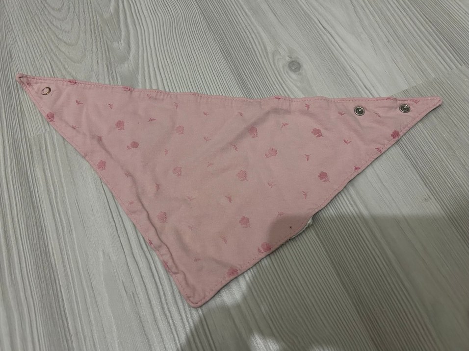 LCW Desenli Beyaz Bebek Mama Önlüğü - Görsel 3