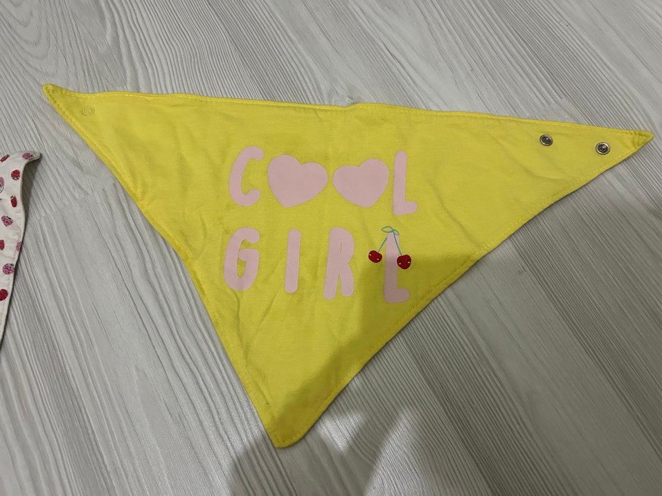 LCW Desenli Beyaz Bebek Mama Önlüğü - Görsel 5