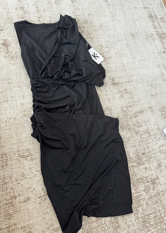 Saten elbise - Görsel 3