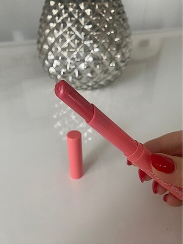 Beden pembe Renk Beaulis GLAMIT Balm