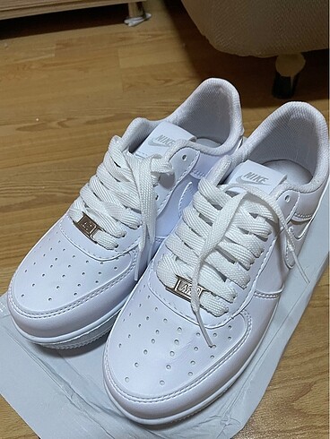 Nike Sneaker