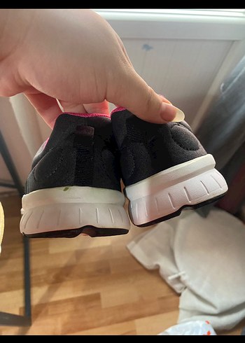 Pembe Bağcıklı Kadın Spor Ayakkabı - Görsel 3