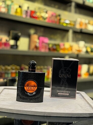 BLACK OPIUM