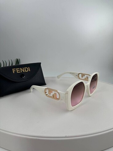 Fendi bayan A+ kâlite 1. Sınıf gözlük