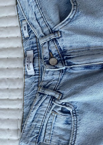 Kadın Mavi Mini Denim Şort Düğmeli