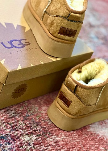 Ugg Kürklü Kahverengi Süet Kadın Bot