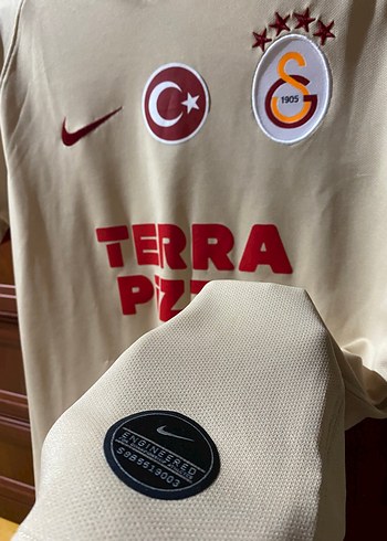 l Beden camel Renk Galatasaray 2019-20 Onyekuru forması