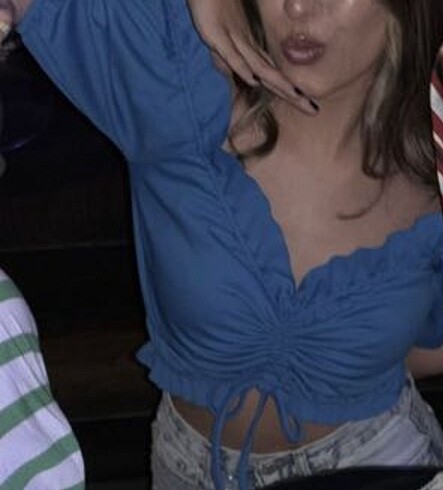 Diğer mavi büzgülü crop