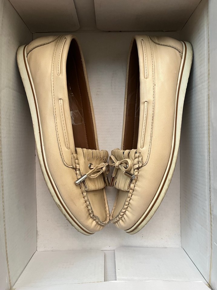 Bej Deri Tokalı Kadın Ayakkabı - Görsel 3