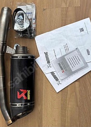 Beden Akrapovic Siyah Karbon Egzoz Triumph uyumlu