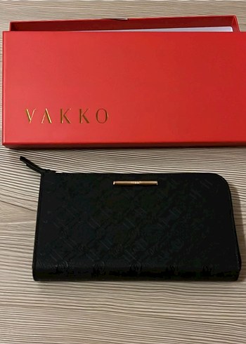 Vakko Siyah Monogramli Uzun Cuzdan