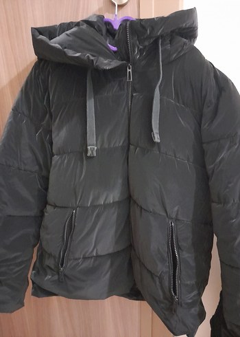 Siyah Fermuarlı Kadın Kışlık Mont