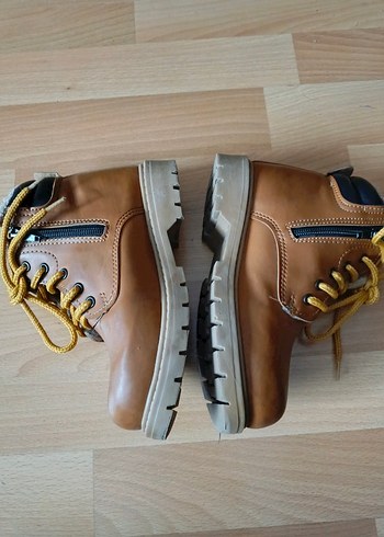 Kahverengi Deri Erkek Çocuk Botları - Görsel 2