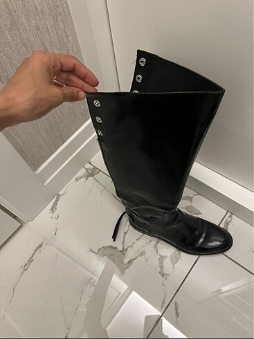 Orjinal zara siyah çizme