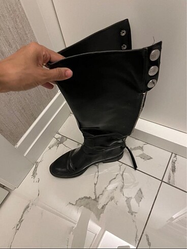 Zara Orjinal zara siyah çizme