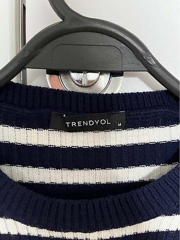 Trendyol & Milla Trendyol çizgili lacivert kazak
