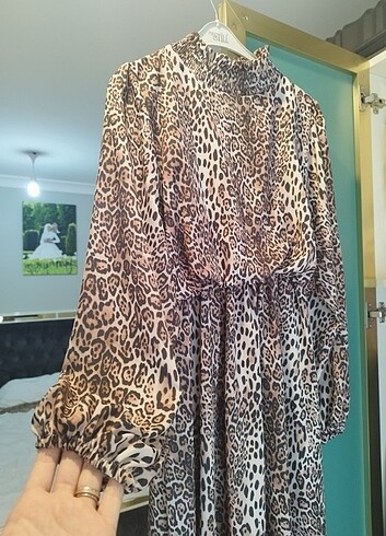 Leopar desen tesettür elbise