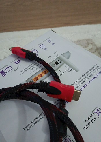 Kırmızı renkli örgülü HDMI kablosu - Görsel 2