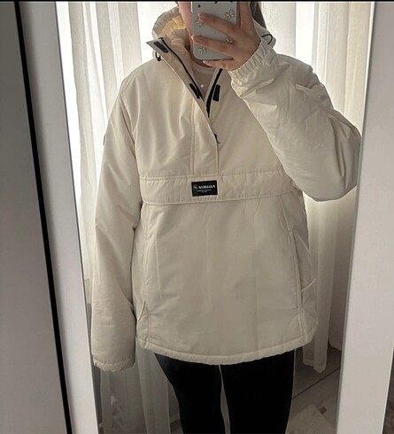 Pull and Bear Kanguru Mont