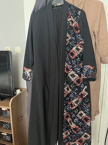 Etrucci abaya