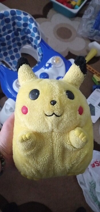 Pikachu peluş 